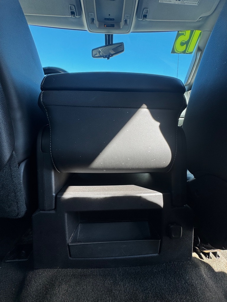 GMC Sierra 1500 4WD Crew Cab 143.5" SLE 2015