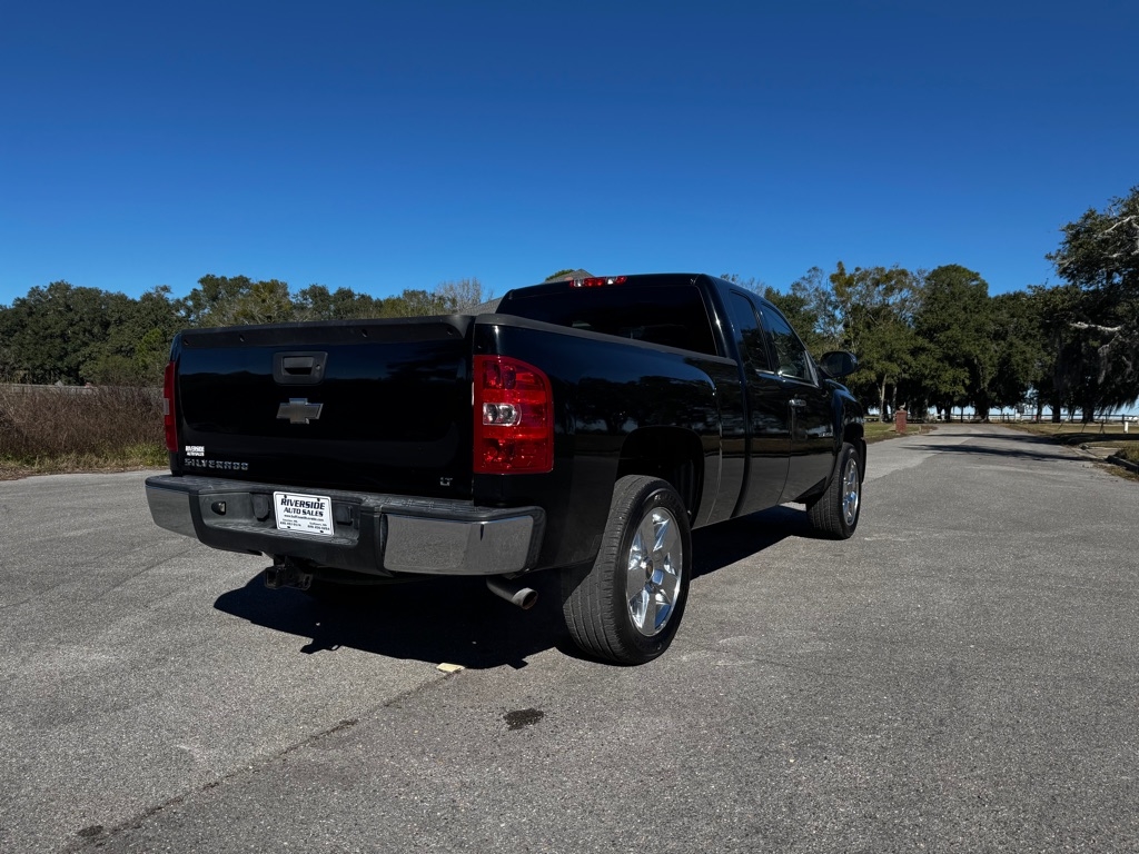 Chevrolet Silverado 1500 2WD Ext Cab 143.5" LT 2009