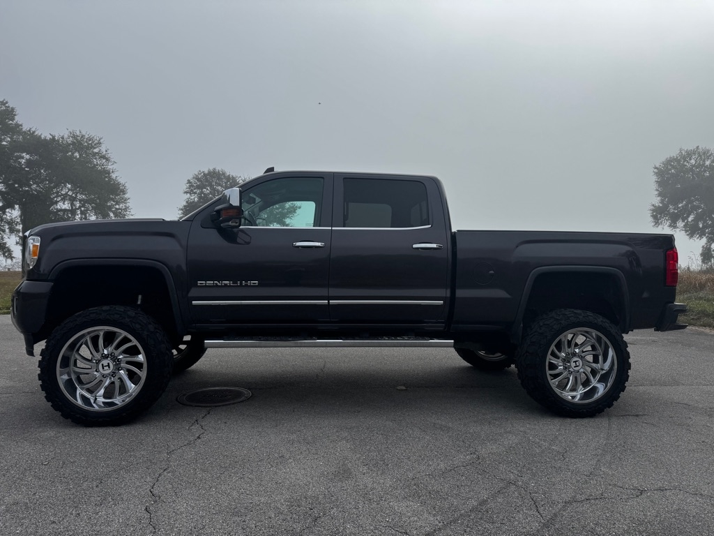 GMC Sierra 2500HD 4WD Crew Cab 153.7" Denali 2016