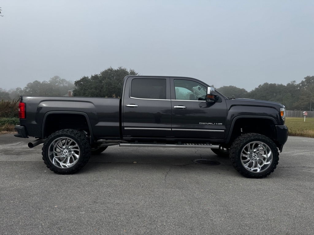 GMC Sierra 2500HD 4WD Crew Cab 153.7" Denali 2016