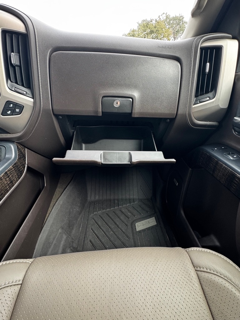 GMC Sierra 2500HD 4WD Crew Cab 153.7" Denali 2016