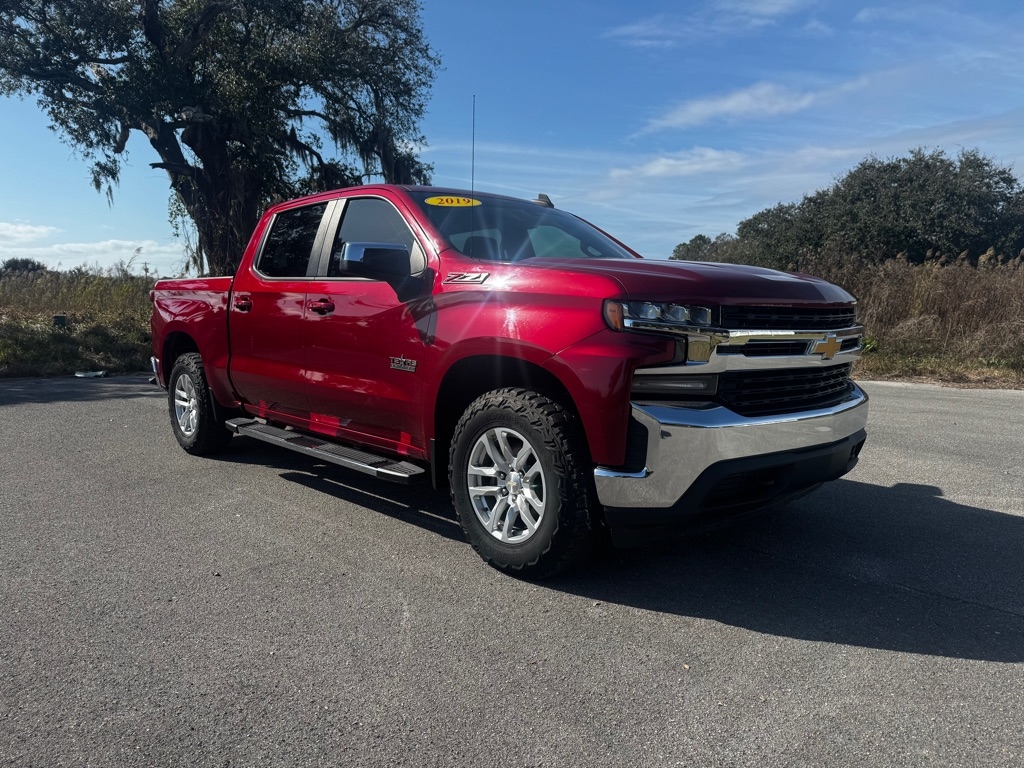 Chevrolet Silverado 1500 4WD Crew Cab 147" LT 2019