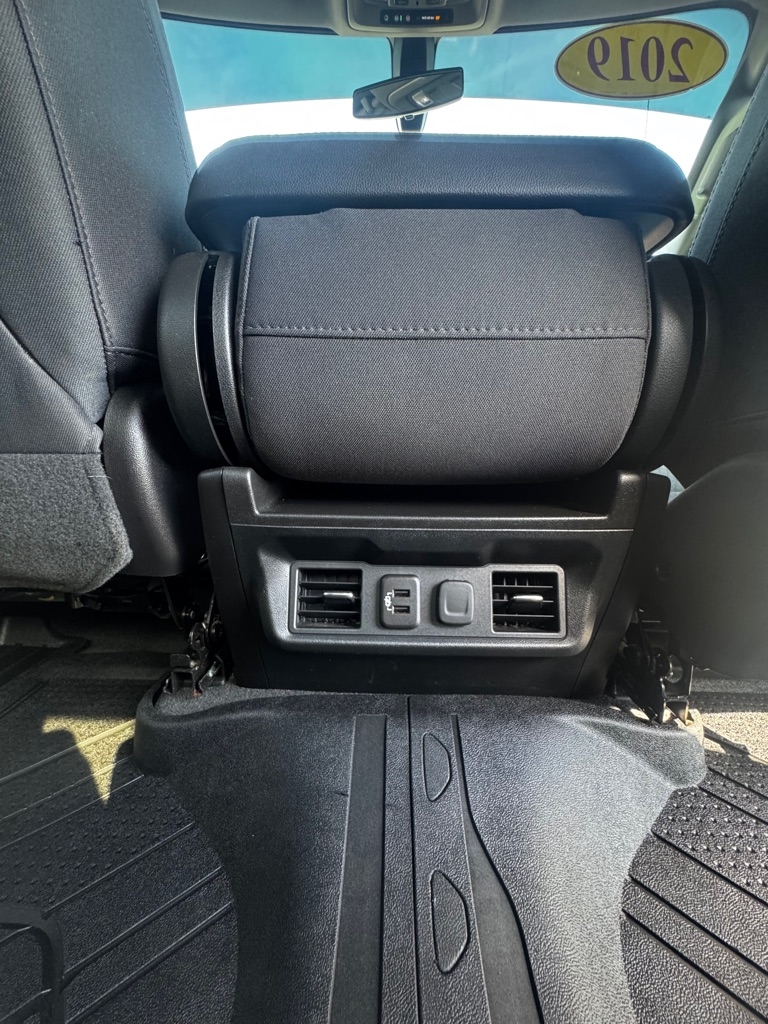 Chevrolet Silverado 1500 4WD Crew Cab 147" LT 2019