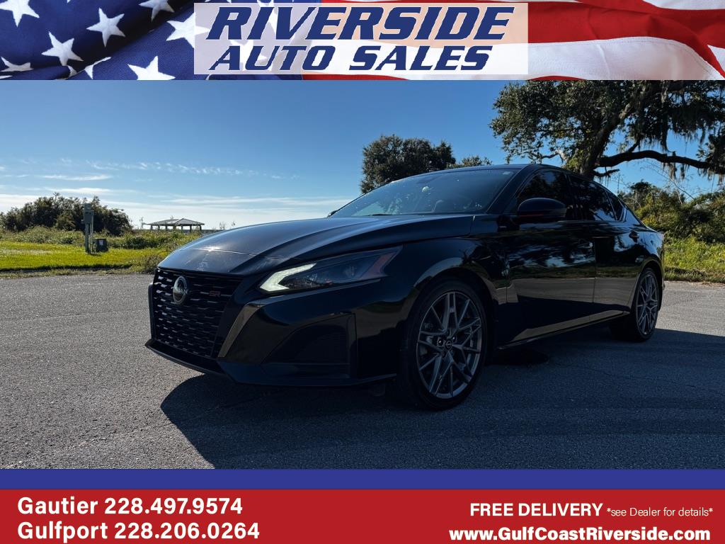 2023 Nissan Altima 2.0 SR Sedan