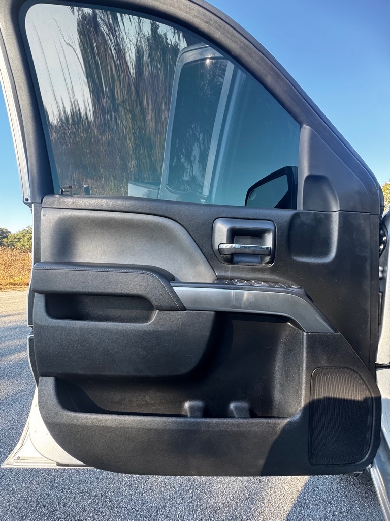 Chevrolet Silverado 1500 2WD Crew Cab 143.5" LT w/1LT 2015