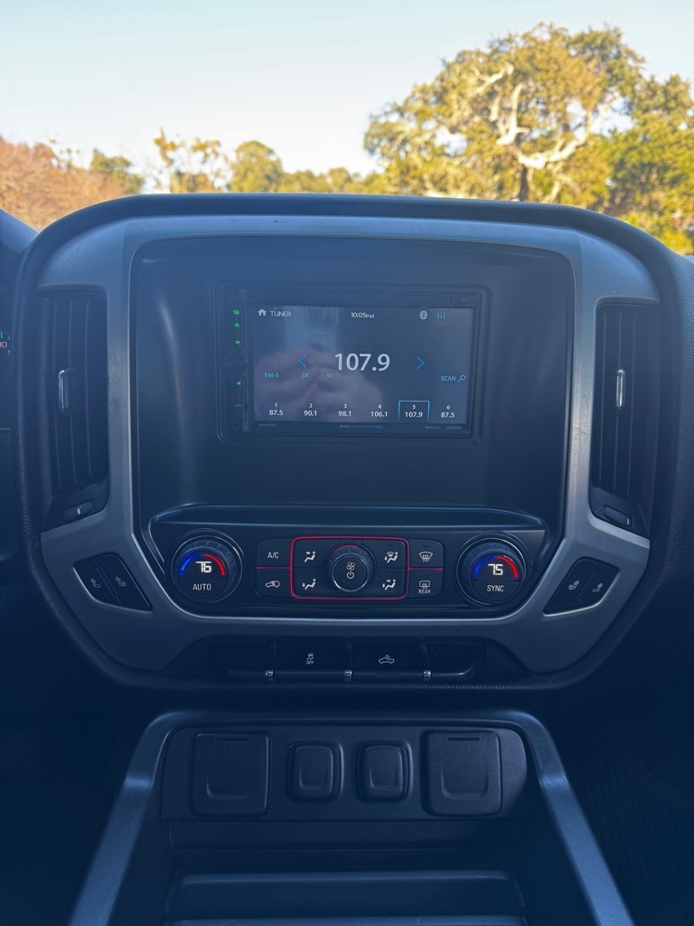 Chevrolet Silverado 1500 2WD Crew Cab 143.5" LT w/1LT 2015