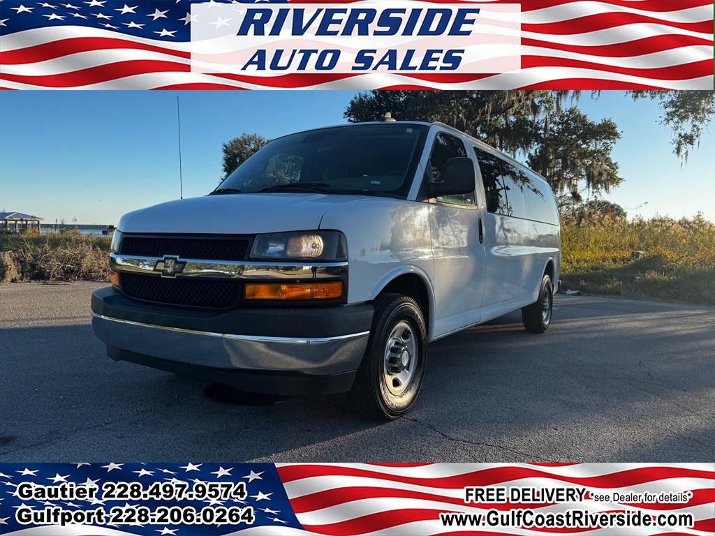 2020 Chevrolet Express RWD 3500 155" LT