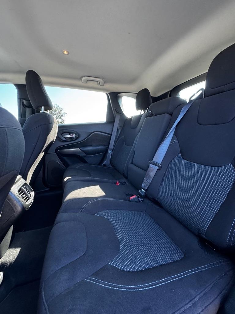 Jeep Cherokee Latitude FWD 2020