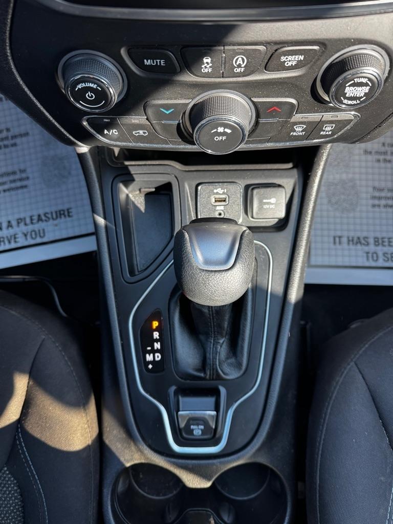 Jeep Cherokee Latitude FWD 2020