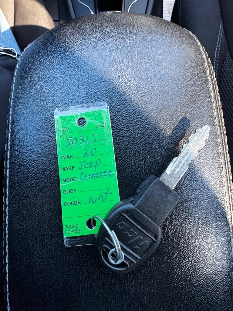 Jeep Cherokee Latitude FWD 2020