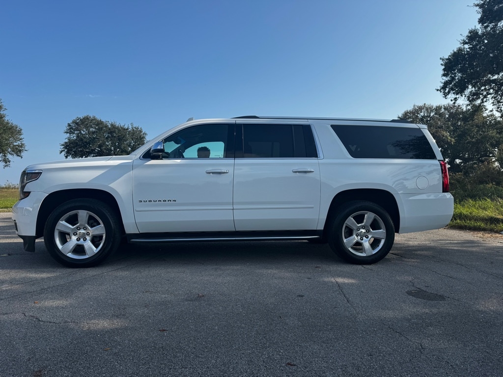 Chevrolet Suburban 4WD 4dr 1500 Premier 2017