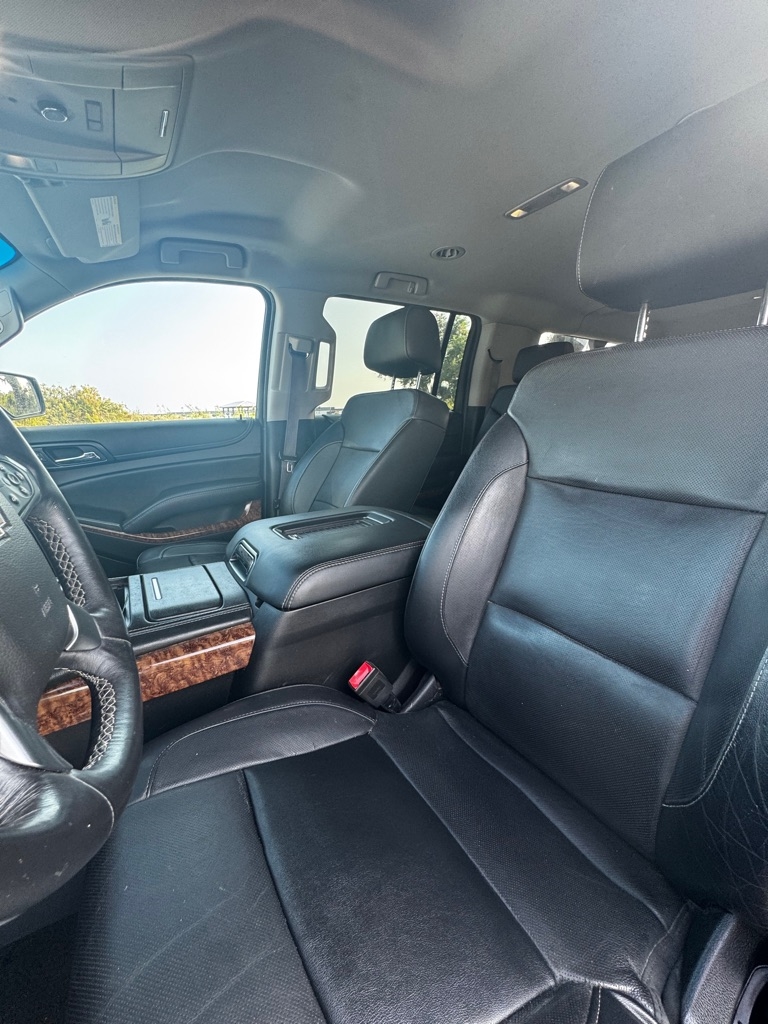 Chevrolet Suburban 4WD 4dr 1500 Premier 2017