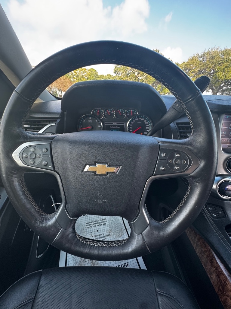 Chevrolet Suburban 4WD 4dr 1500 Premier 2017