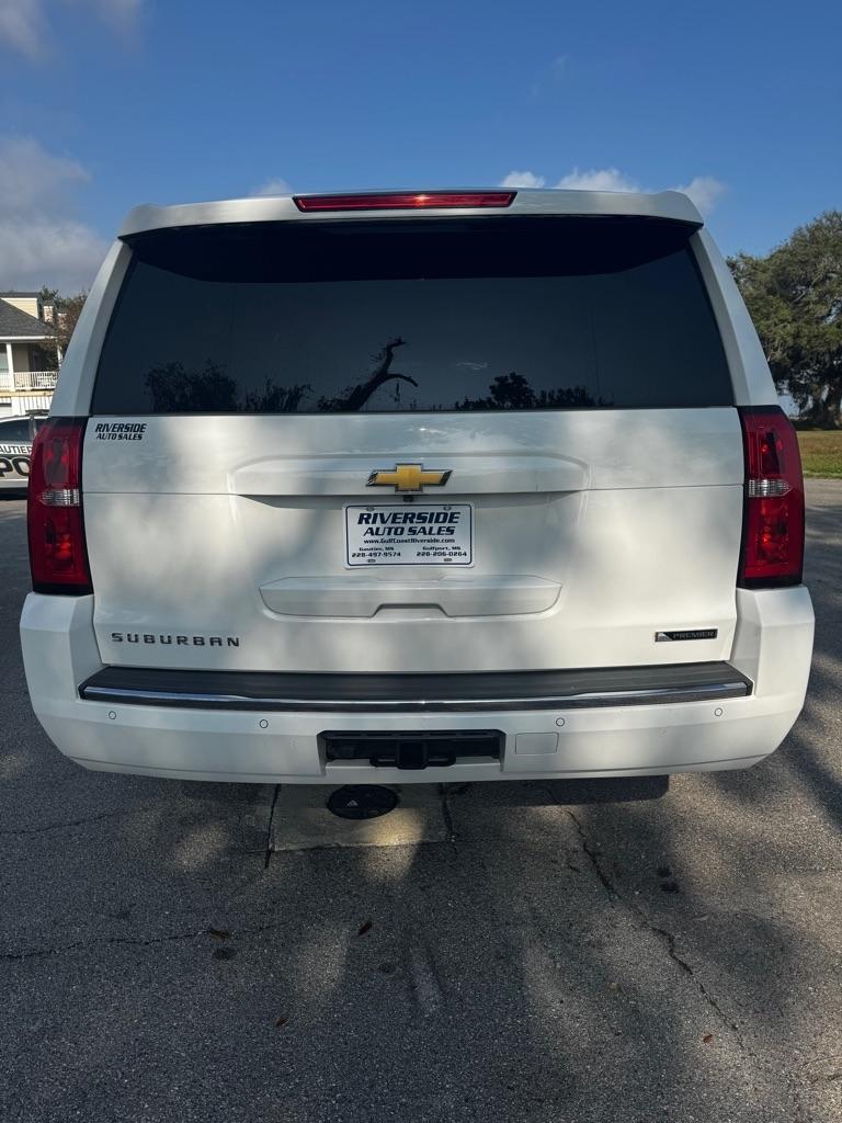 Chevrolet Suburban 4WD 4dr 1500 Premier 2017