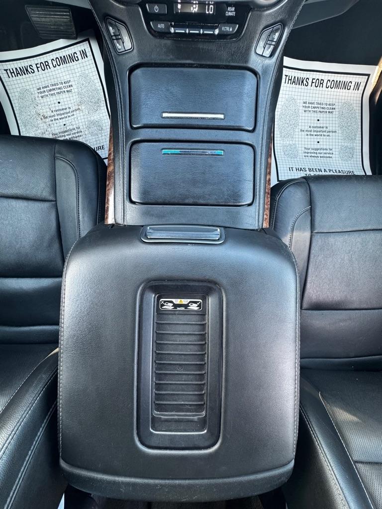 Chevrolet Suburban 4WD 4dr 1500 Premier 2017