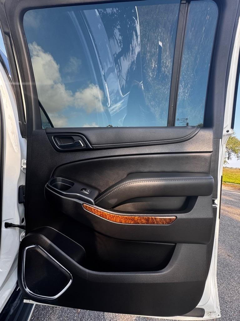 Chevrolet Suburban 4WD 4dr 1500 Premier 2017