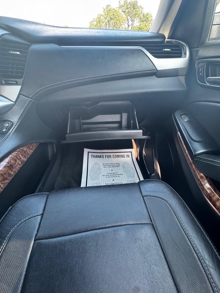 Chevrolet Suburban 4WD 4dr 1500 Premier 2017