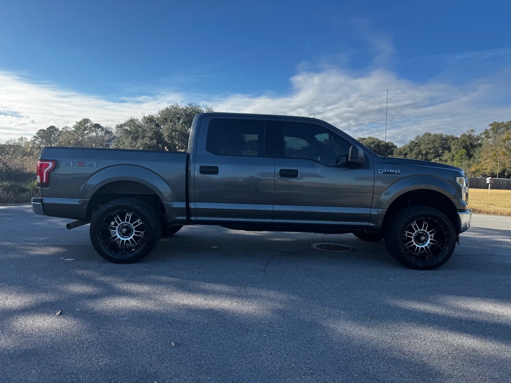 Ford F-150 XL 4WD SuperCrew 5.5' Box 2017