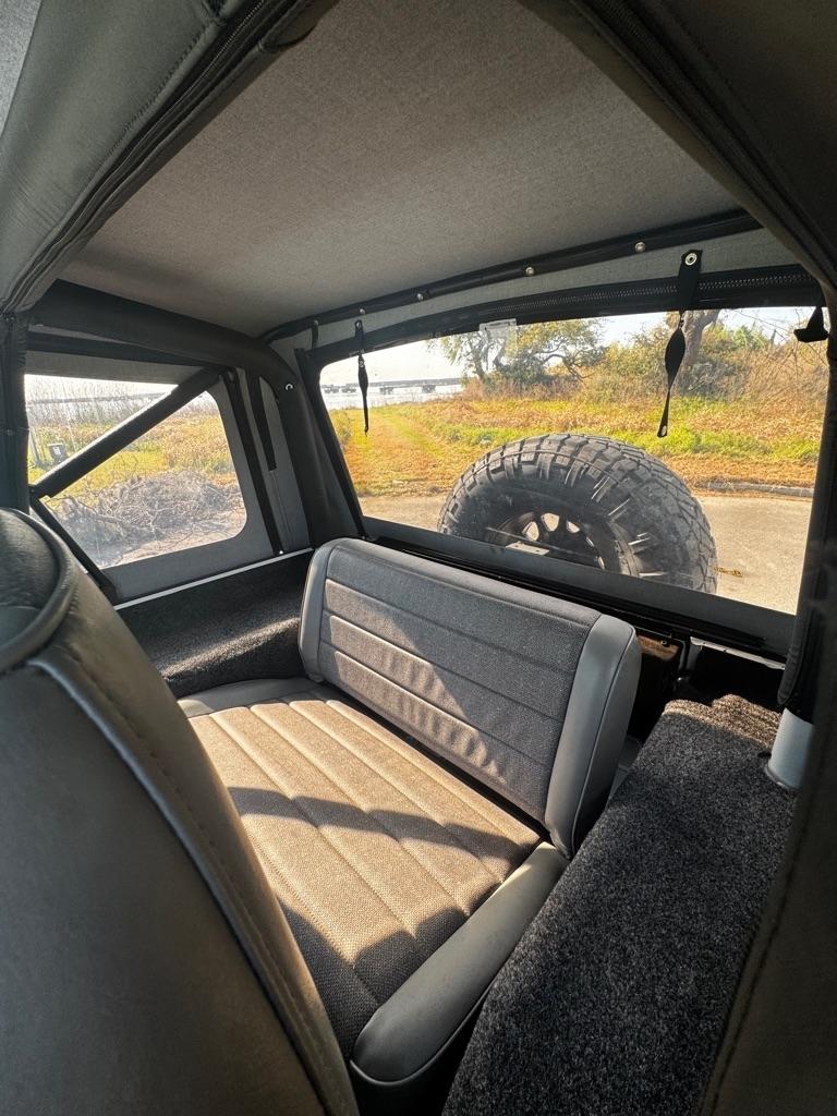 Jeep Wrangler 2dr Base 1992