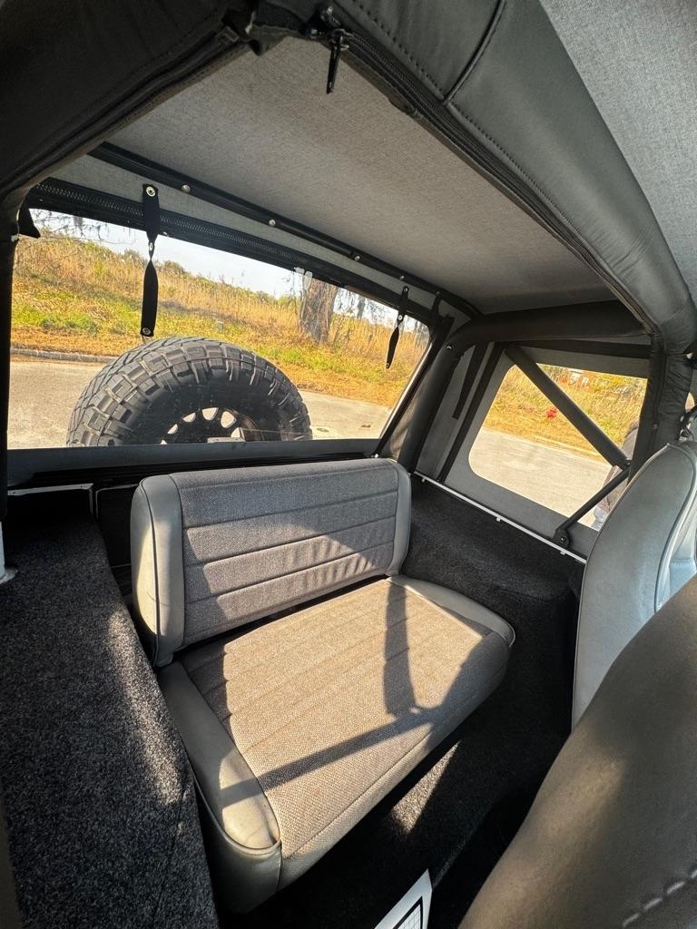 Jeep Wrangler 2dr Base 1992