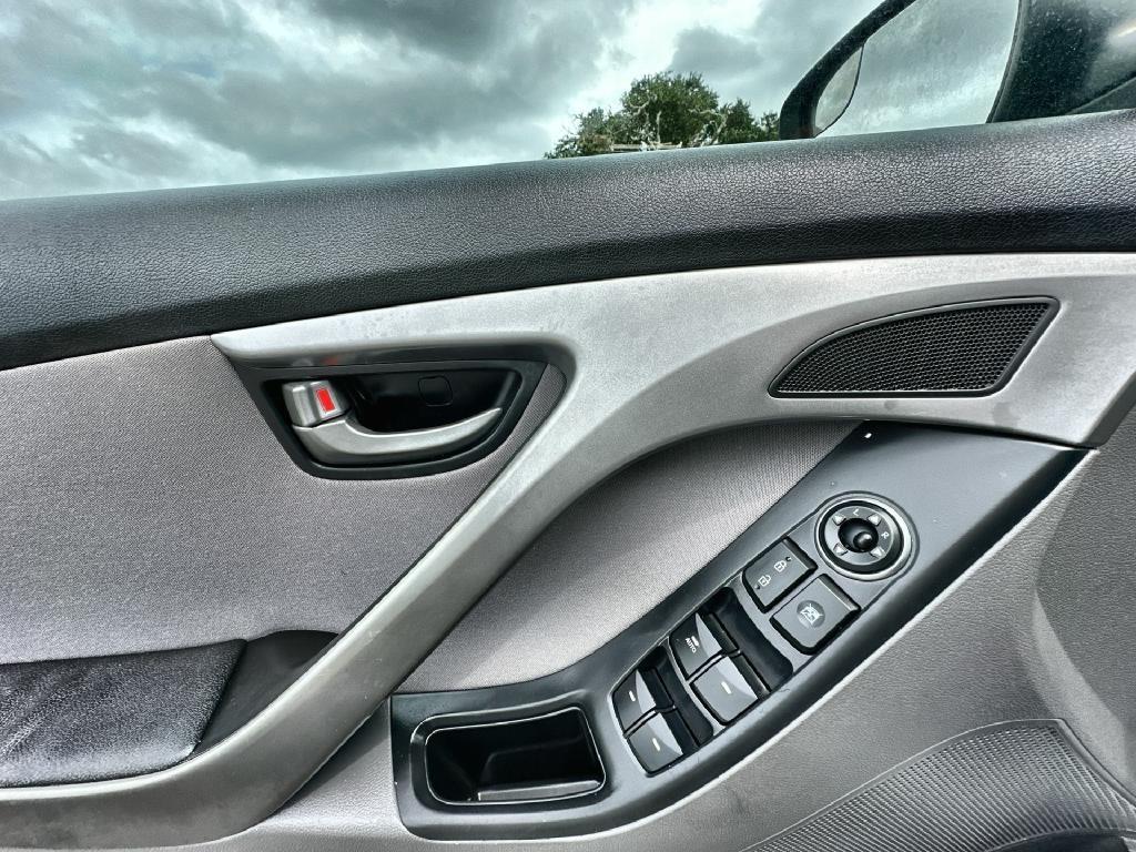 Hyundai Elantra 4dr Sdn Auto SE (Alabama Plant) 2016