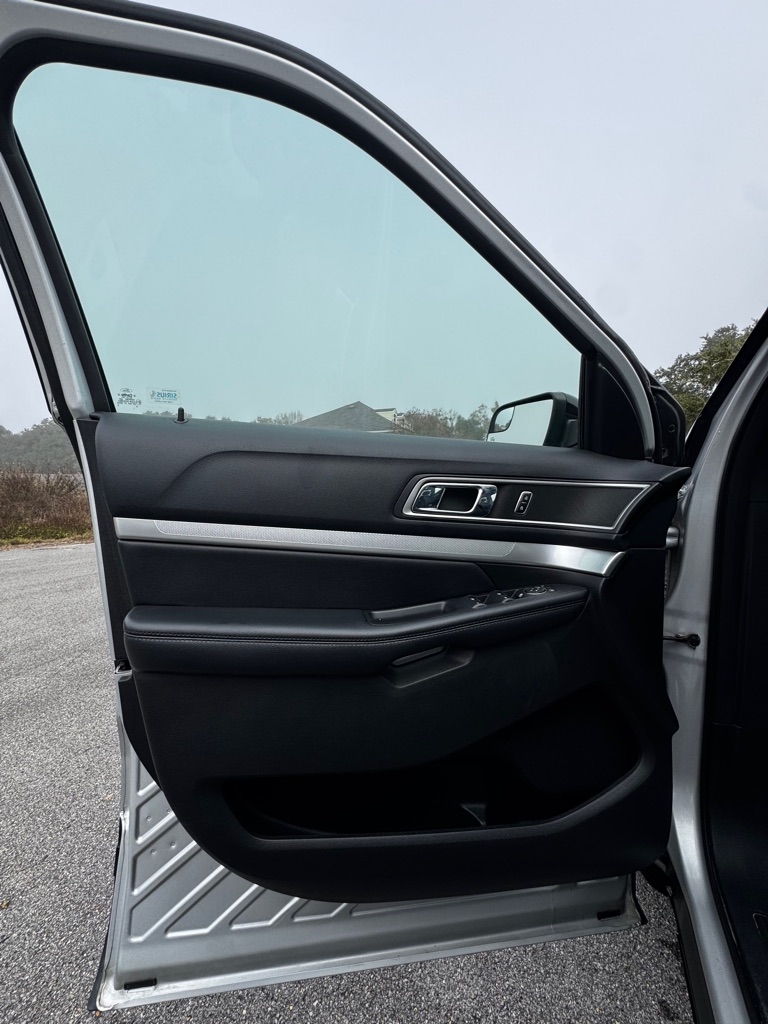 Ford Explorer FWD 4dr XLT 2016