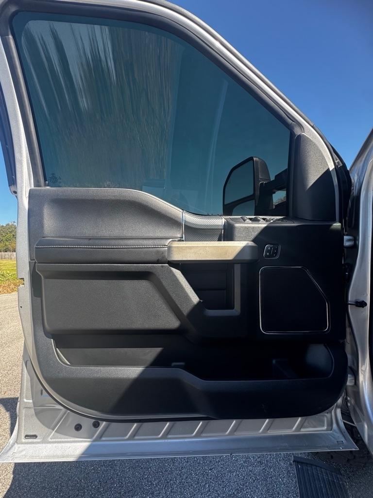 Ford F-150 Lariat SuperCrew 4WD 2019