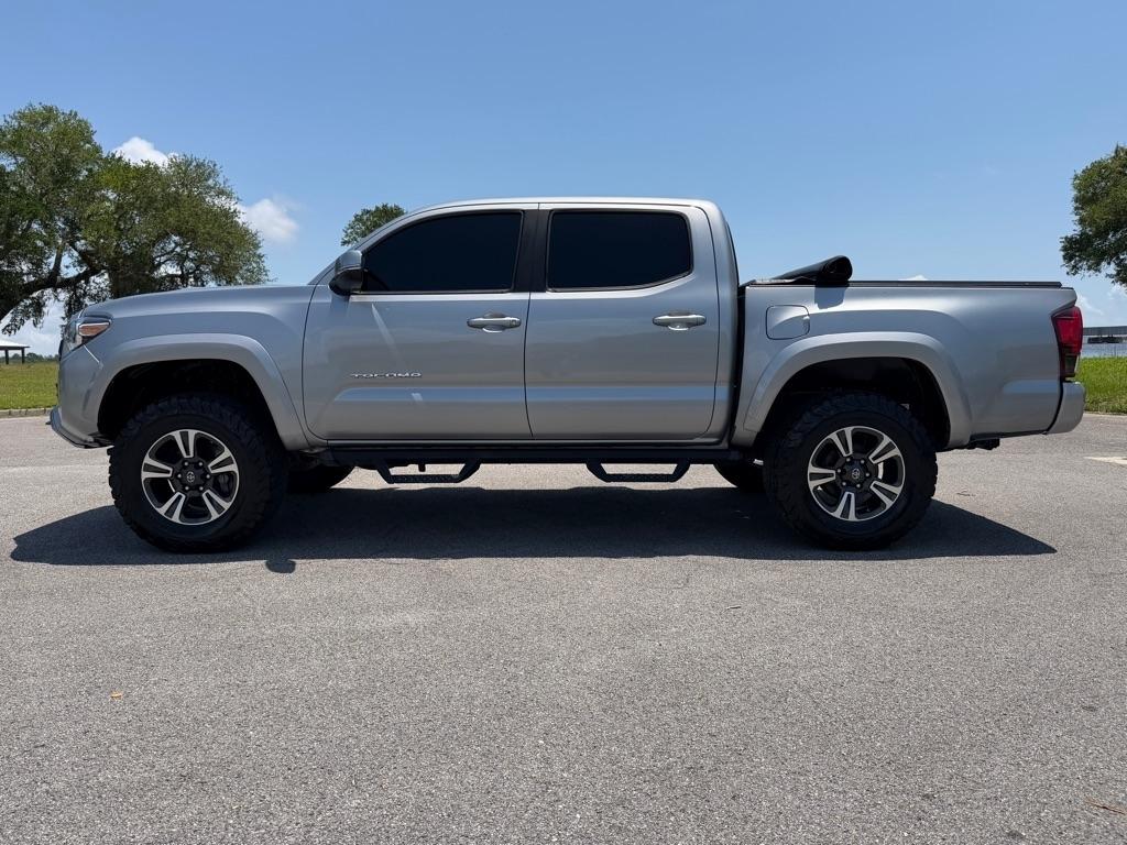 Toyota Tacoma  2019