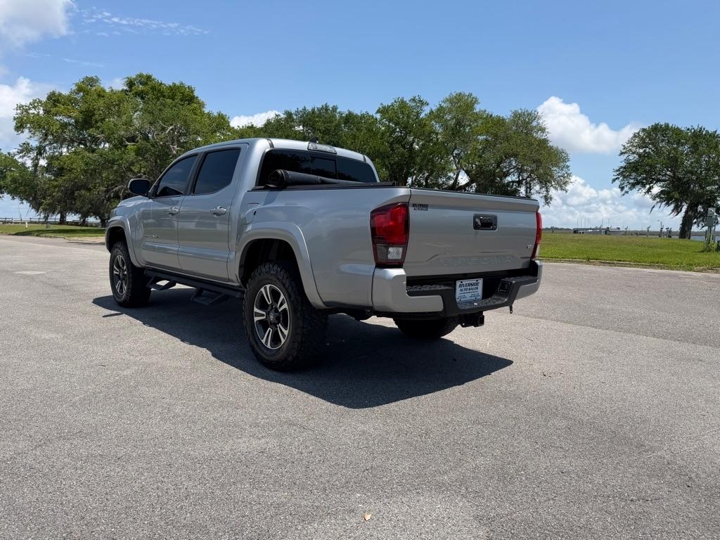 Toyota Tacoma  2019
