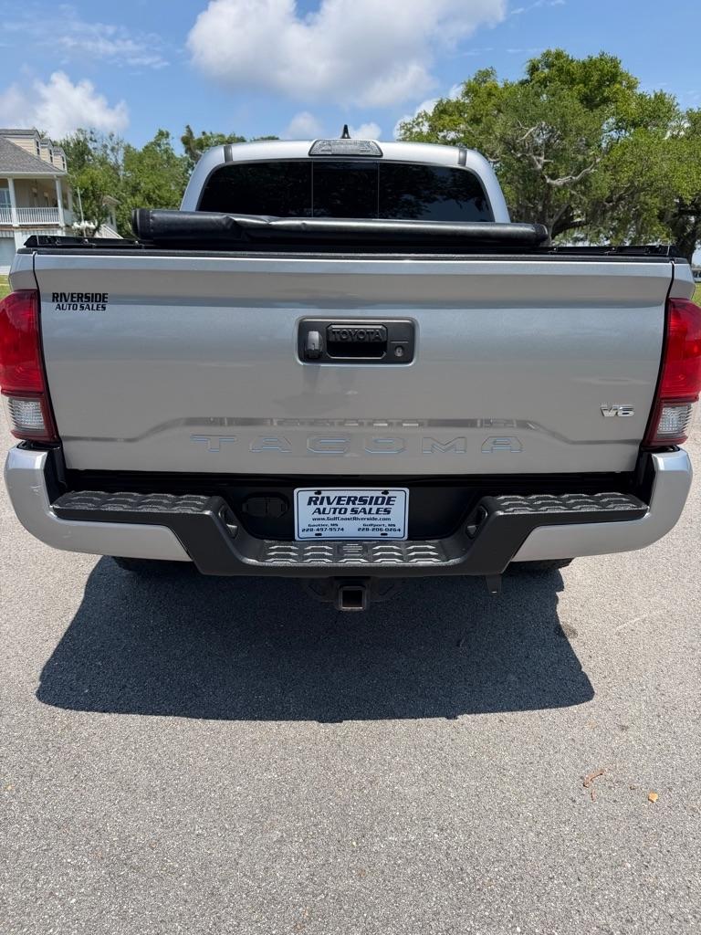 Toyota Tacoma  2019