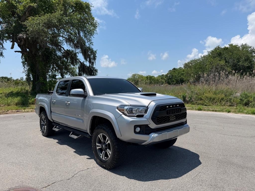 Toyota Tacoma  2019