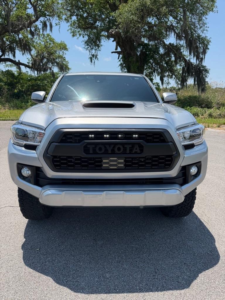Toyota Tacoma  2019