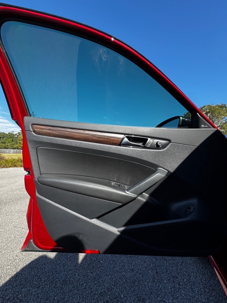 Volkswagen Passat 2.0T Limited Edition Auto 2022