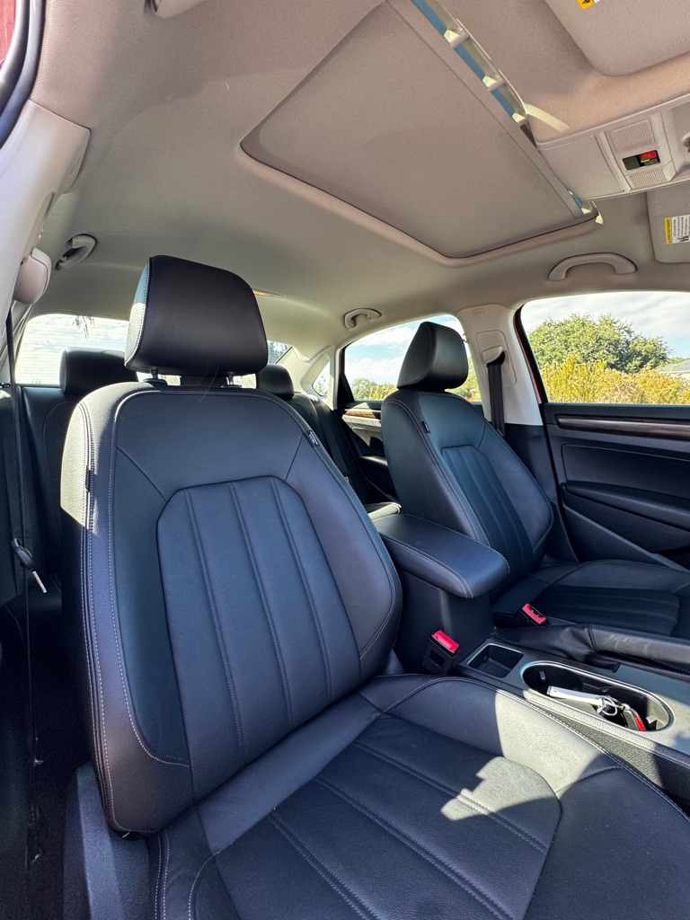 Volkswagen Passat 2.0T Limited Edition Auto 2022