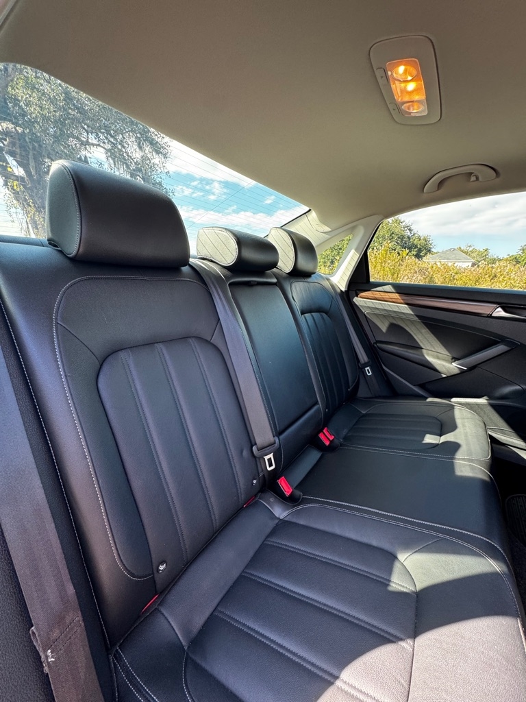 Volkswagen Passat 2.0T Limited Edition Auto 2022