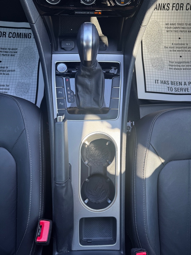 Volkswagen Passat 2.0T Limited Edition Auto 2022