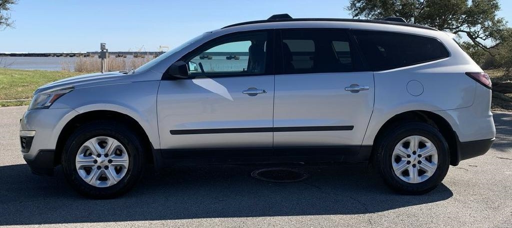 Chevrolet Traverse FWD 4dr LS w/1LS 2016