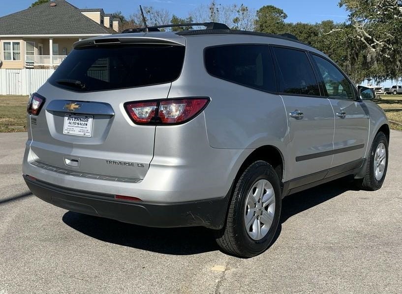 Chevrolet Traverse FWD 4dr LS w/1LS 2016