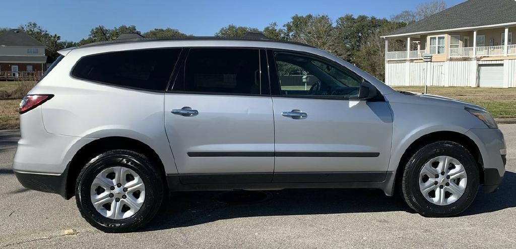 Chevrolet Traverse FWD 4dr LS w/1LS 2016