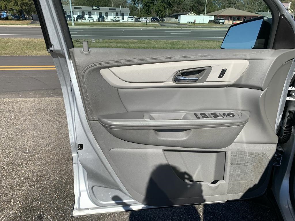 Chevrolet Traverse FWD 4dr LS w/1LS 2016