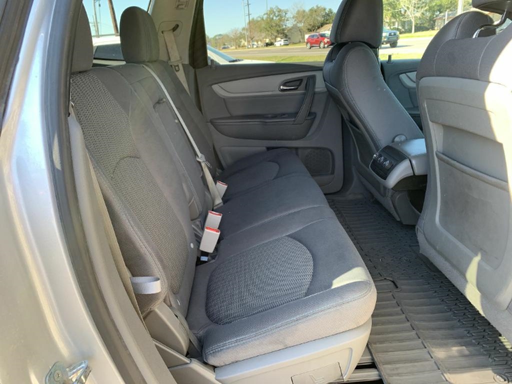 Chevrolet Traverse FWD 4dr LS w/1LS 2016