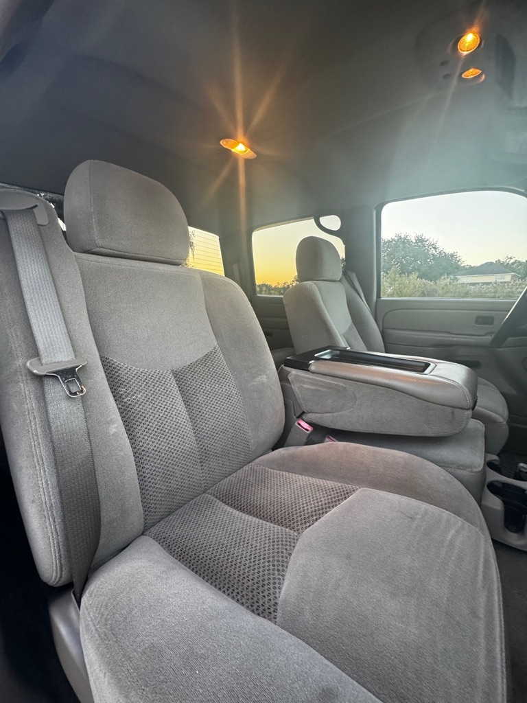 Chevrolet Silverado 3500 Crew Cab 167" WB DRW LS 2004