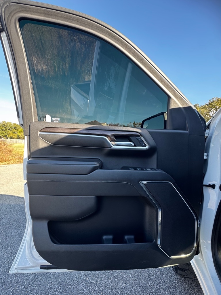 Chevrolet Silverado 1500 4WD Crew Cab 147" RST 2022