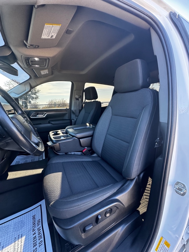 Chevrolet Silverado 1500 4WD Crew Cab 147" RST 2022