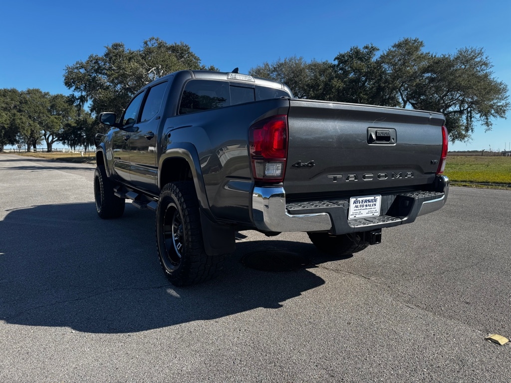 Toyota Tacoma  2019