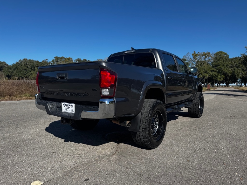 Toyota Tacoma  2019