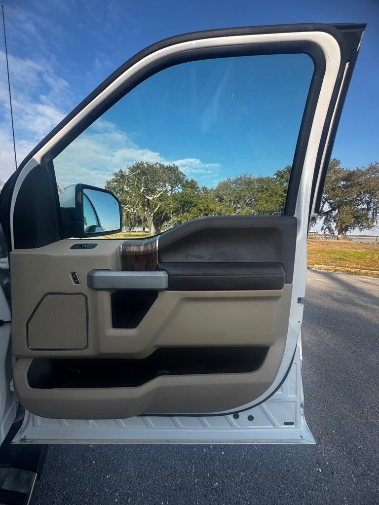 Ford F-150 Lariat SuperCrew 5.5-ft. Bed 4WD 2018