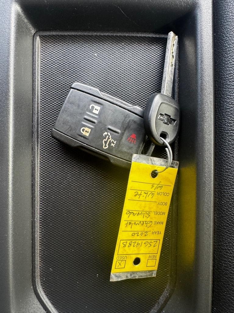 Chevrolet Silverado 1500 4WD Crew Cab 147" LT 2020