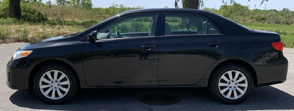 Toyota Corolla 4dr Sdn Man L (Natl) 2012