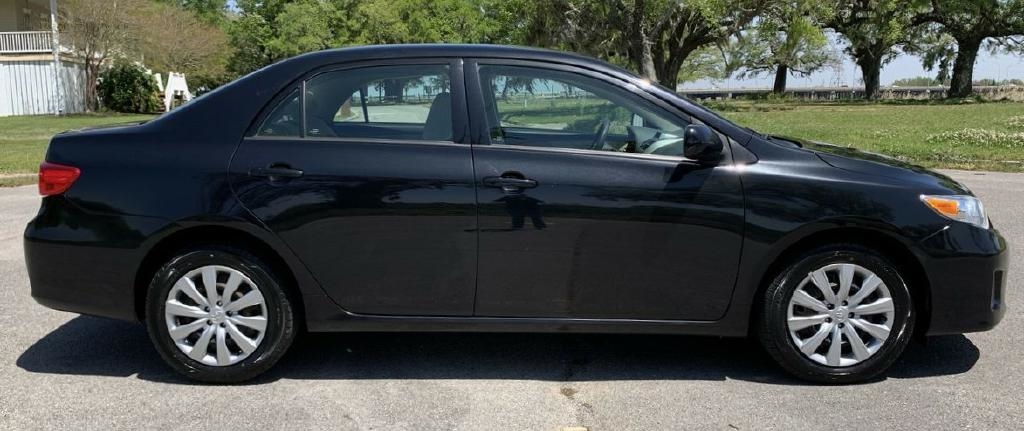 Toyota Corolla 4dr Sdn Man L (Natl) 2012